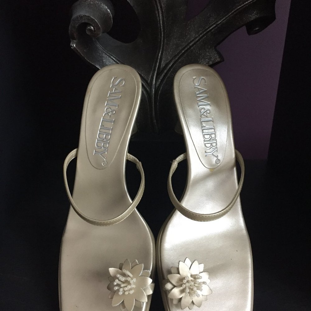 Sam & Libby Toe Ring Sandals